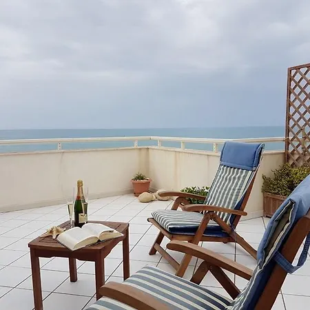 Terrazzo Sul Mare Donnalucata (Sicily)